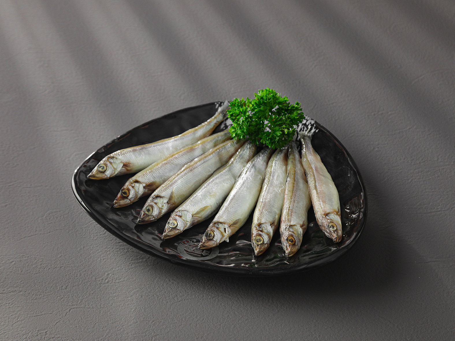 烤多春鱼